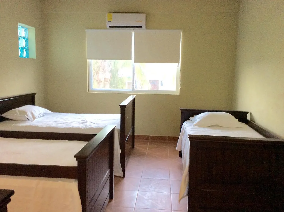 إيسلا موخيريس Casa Paloma Blanca Hostel المكسيك